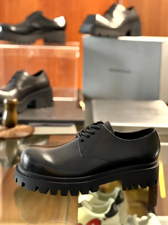 Balenciaga Shoe 